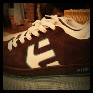 Etnies Shoes